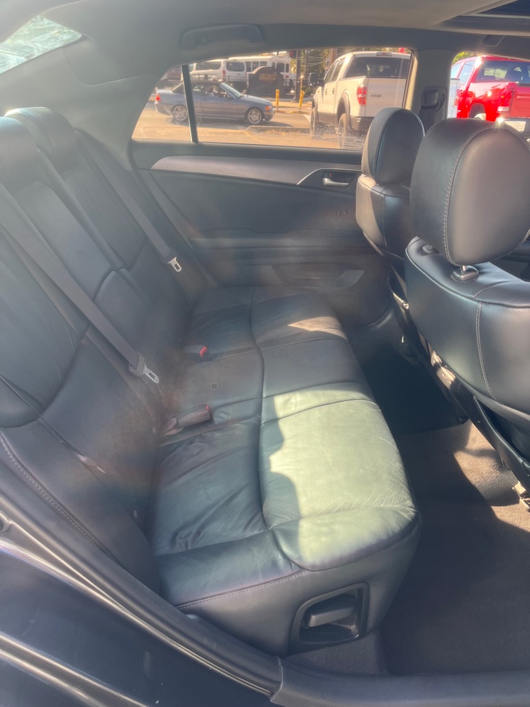 Photo 11 of this TOYOTA AVALON