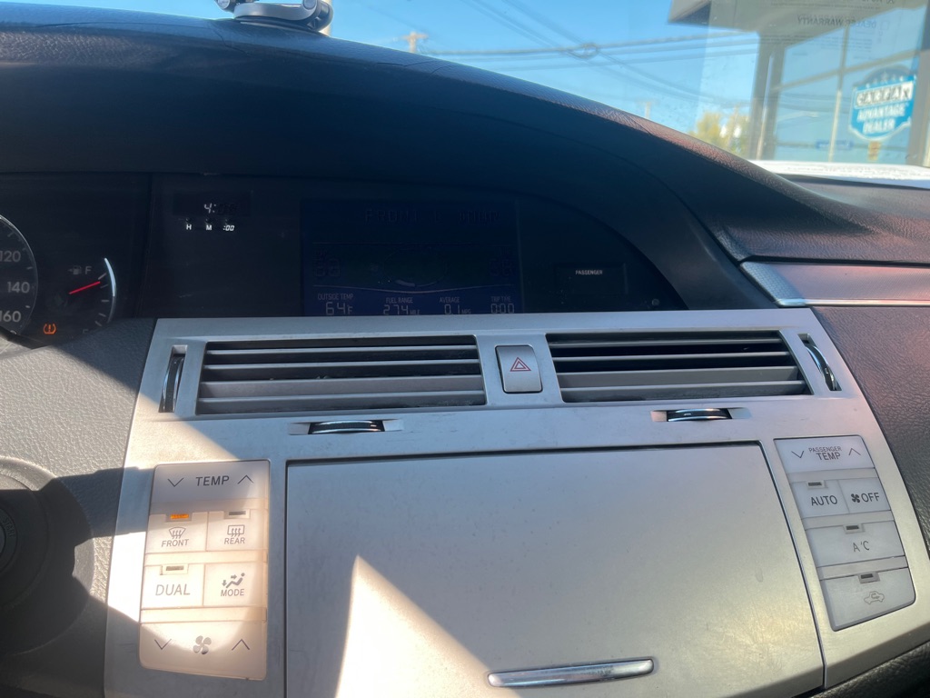 Photo 17 of this TOYOTA AVALON