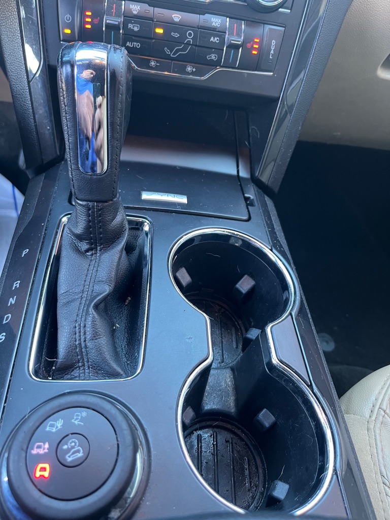 Photo 17 of this FORD EXPLORER