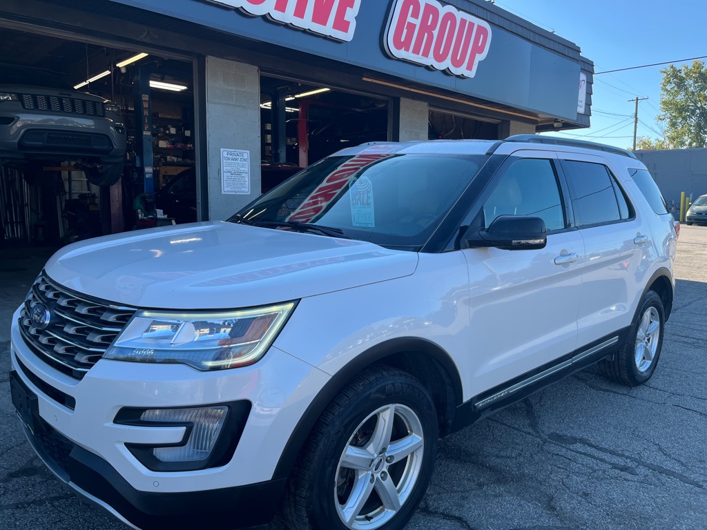Photo 8 of this FORD EXPLORER