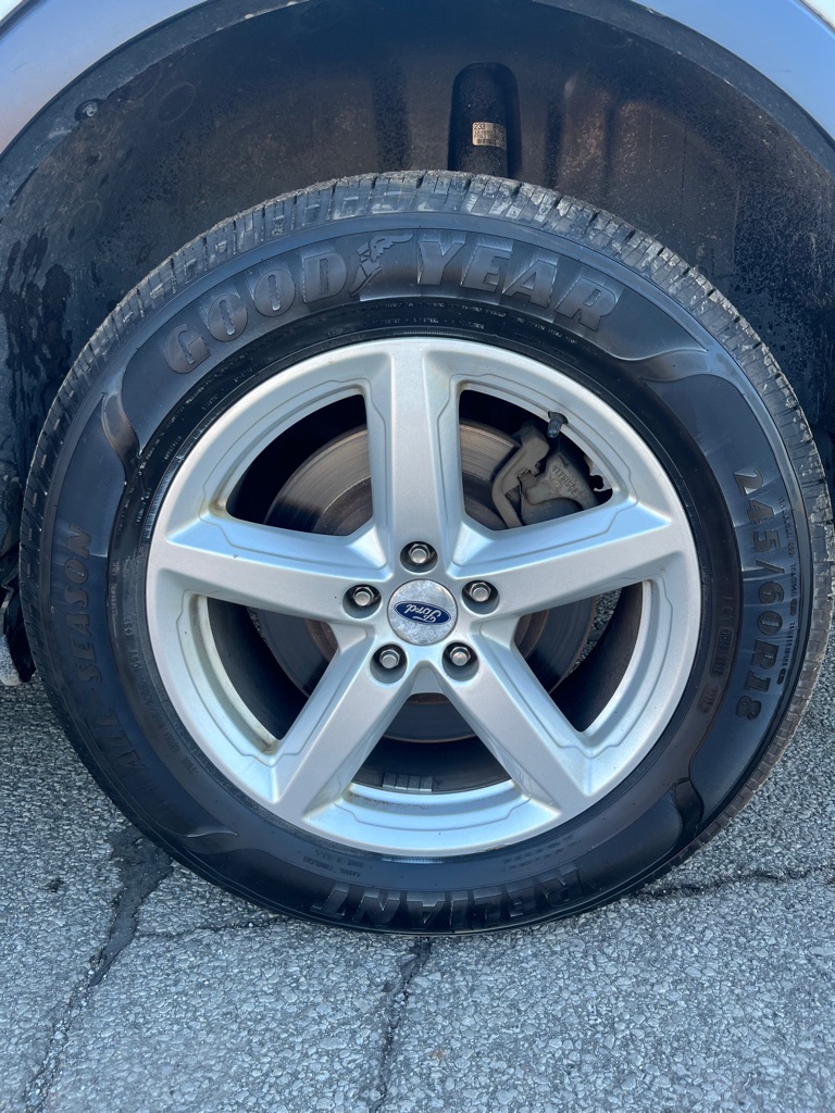 Photo 22 of this FORD EXPLORER