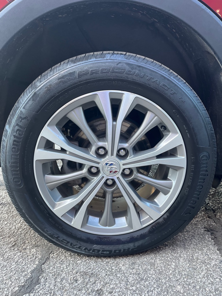 Photo 26 of this BUICK ENVISION