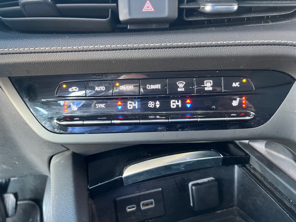 Photo 21 of this BUICK ENVISION