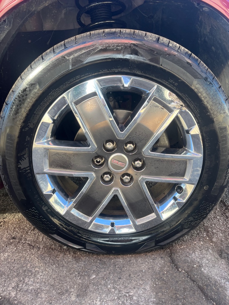 Photo 27 of this GMC ACADIA