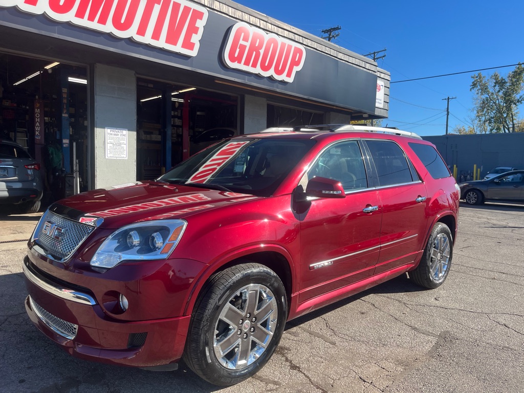 Photo 7 of this GMC ACADIA