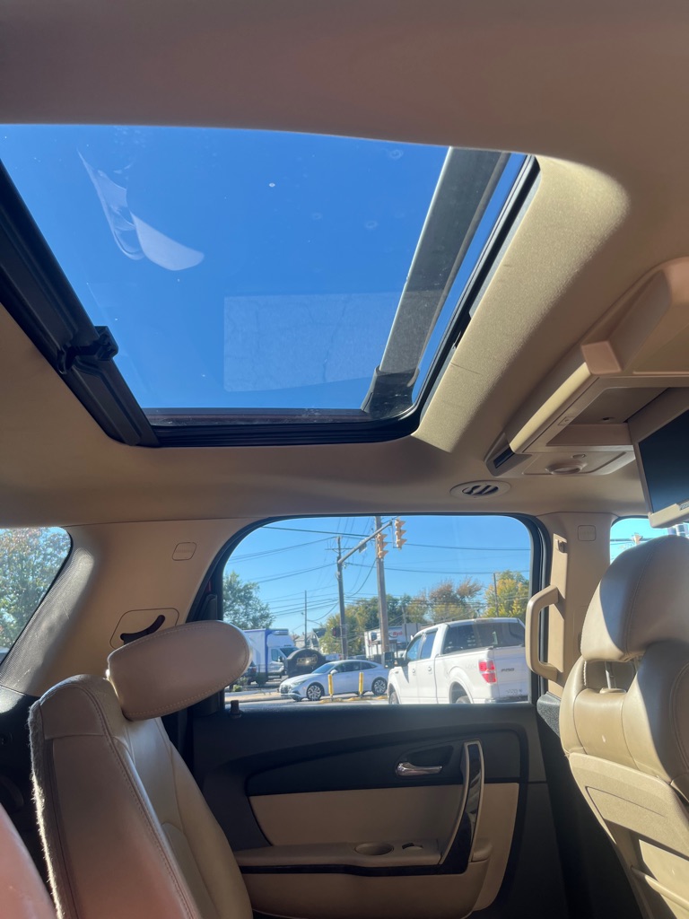 Photo 16 of this GMC ACADIA