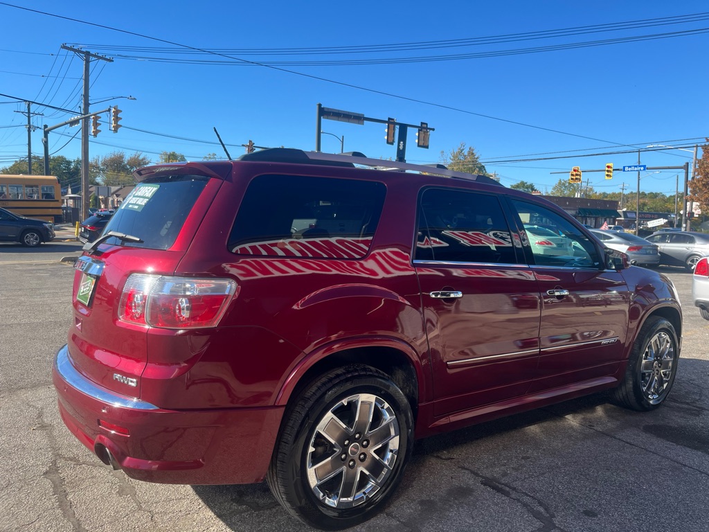 Photo 5 of this GMC ACADIA