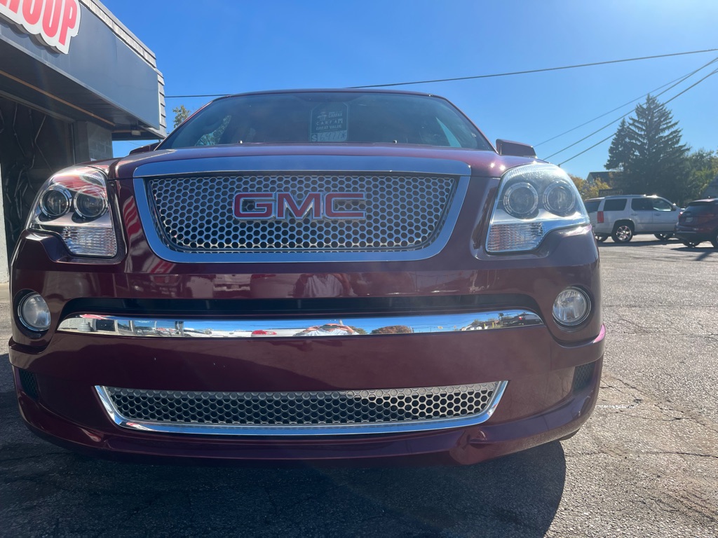 Photo 9 of this GMC ACADIA