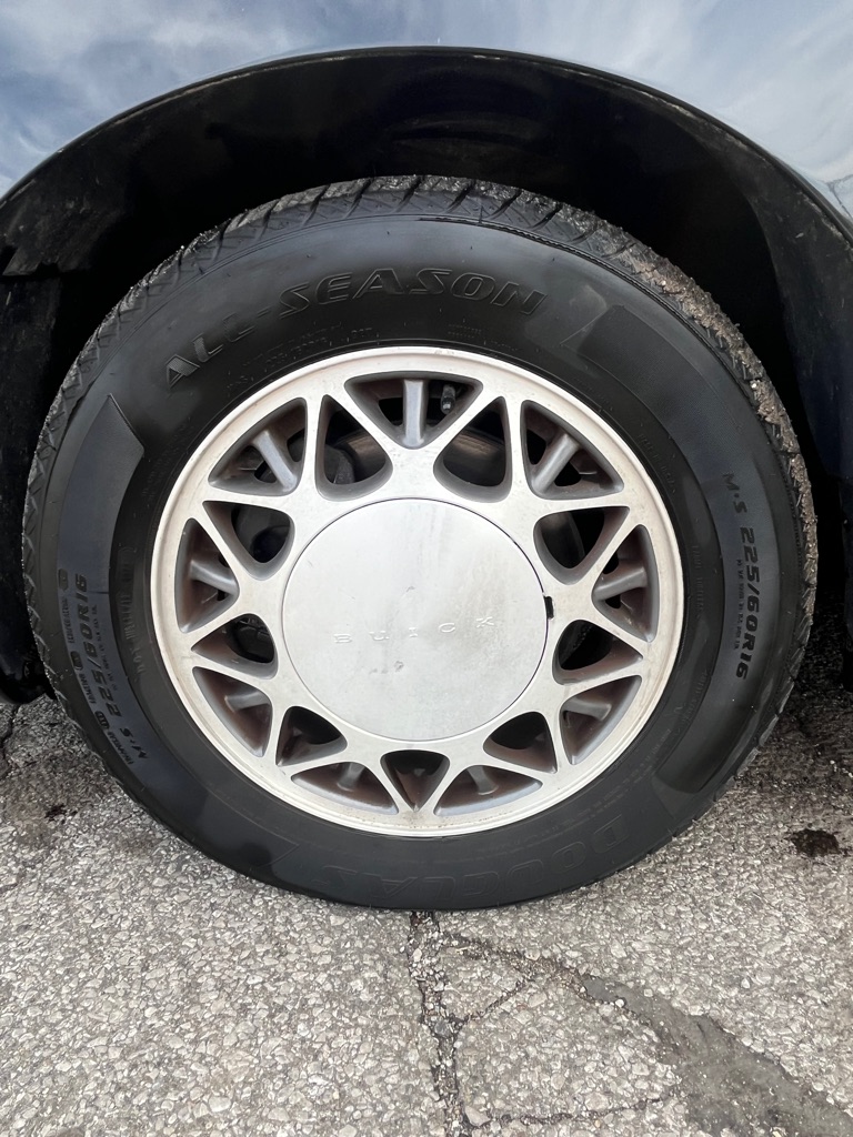 Photo 17 of this BUICK LESABRE
