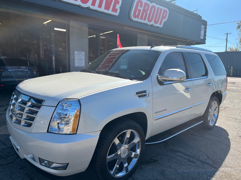 Photo 7 of this CADILLAC ESCALADE