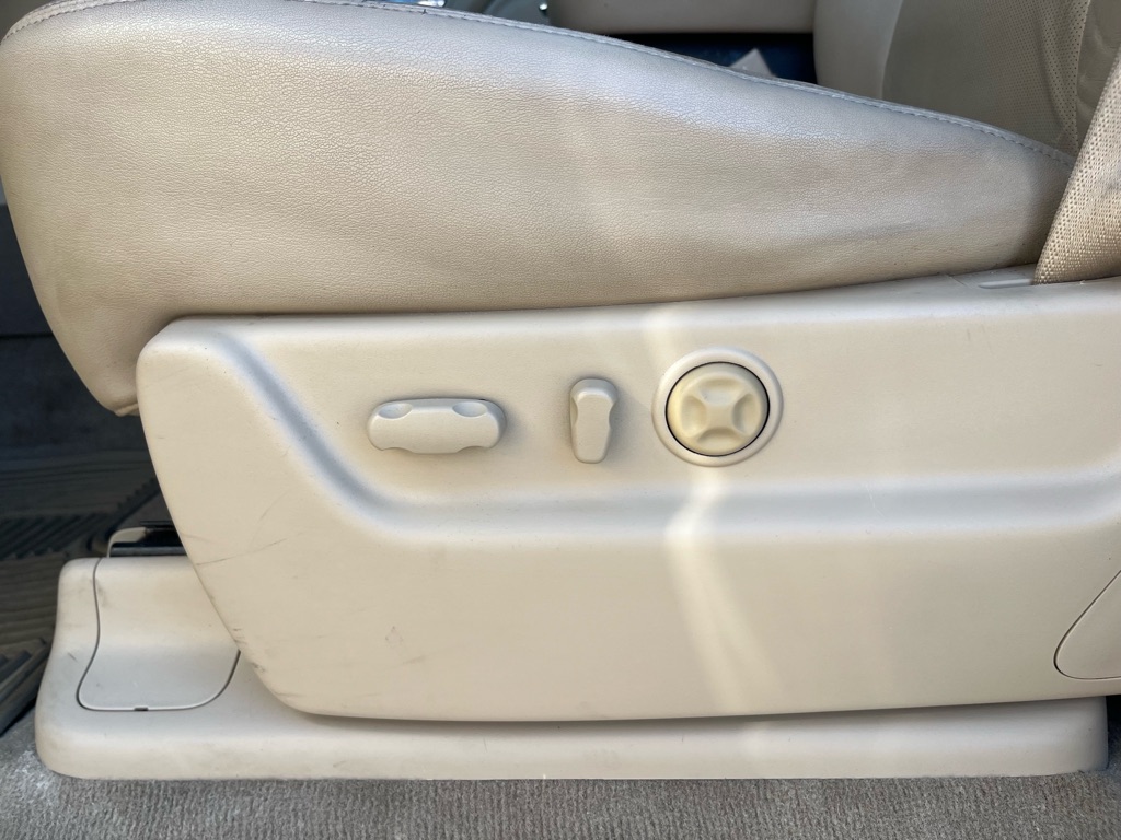 Photo 16 of this CADILLAC ESCALADE
