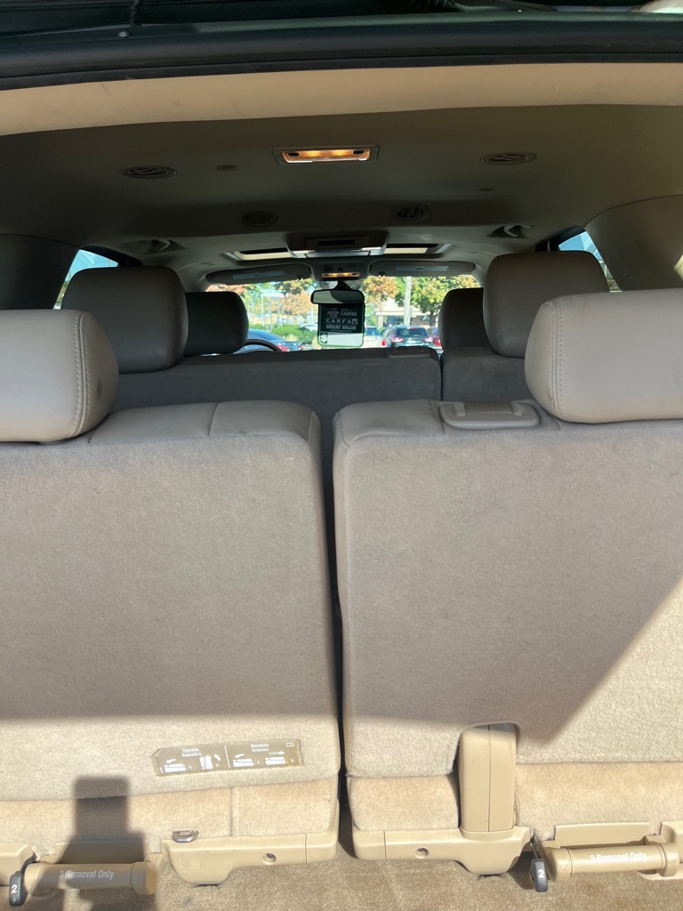 Photo 10 of this CADILLAC ESCALADE