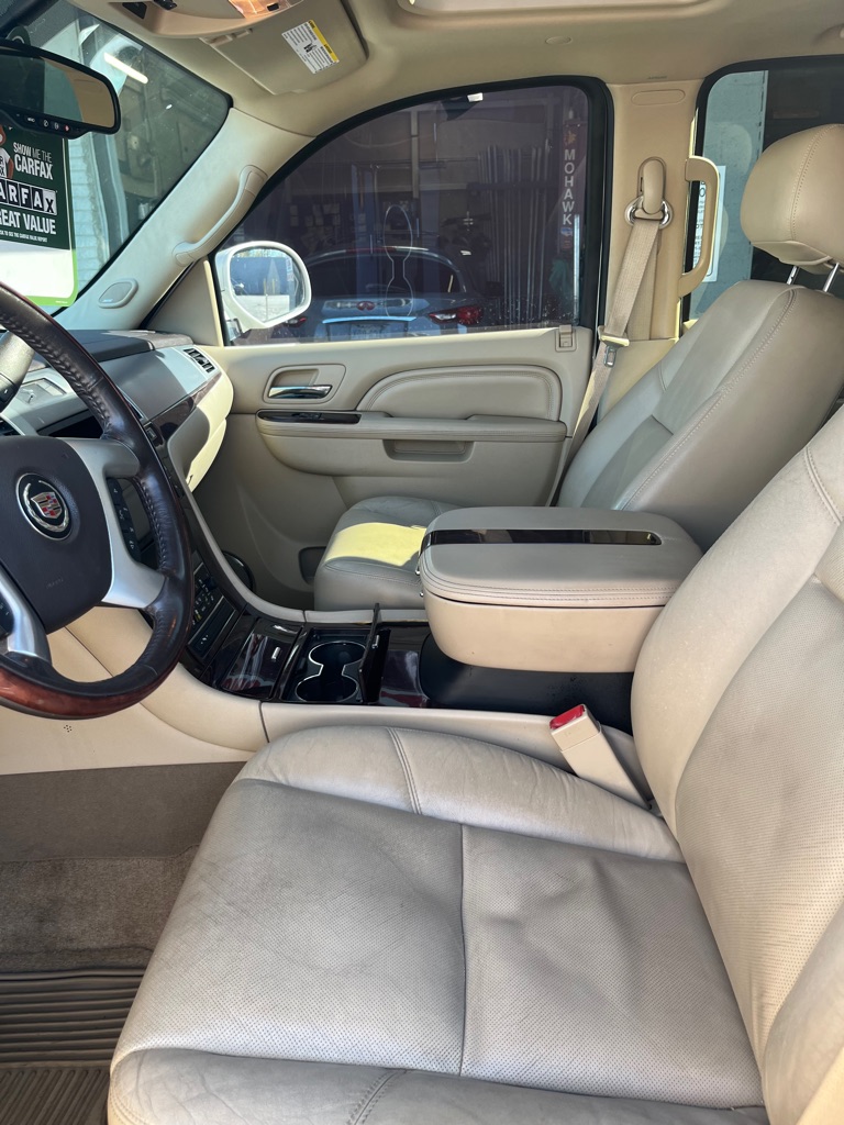 Photo 13 of this CADILLAC ESCALADE