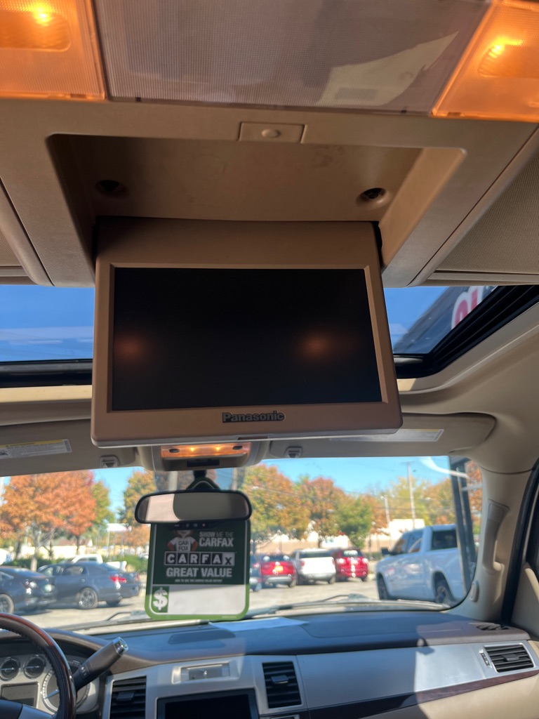 Photo 12 of this CADILLAC ESCALADE
