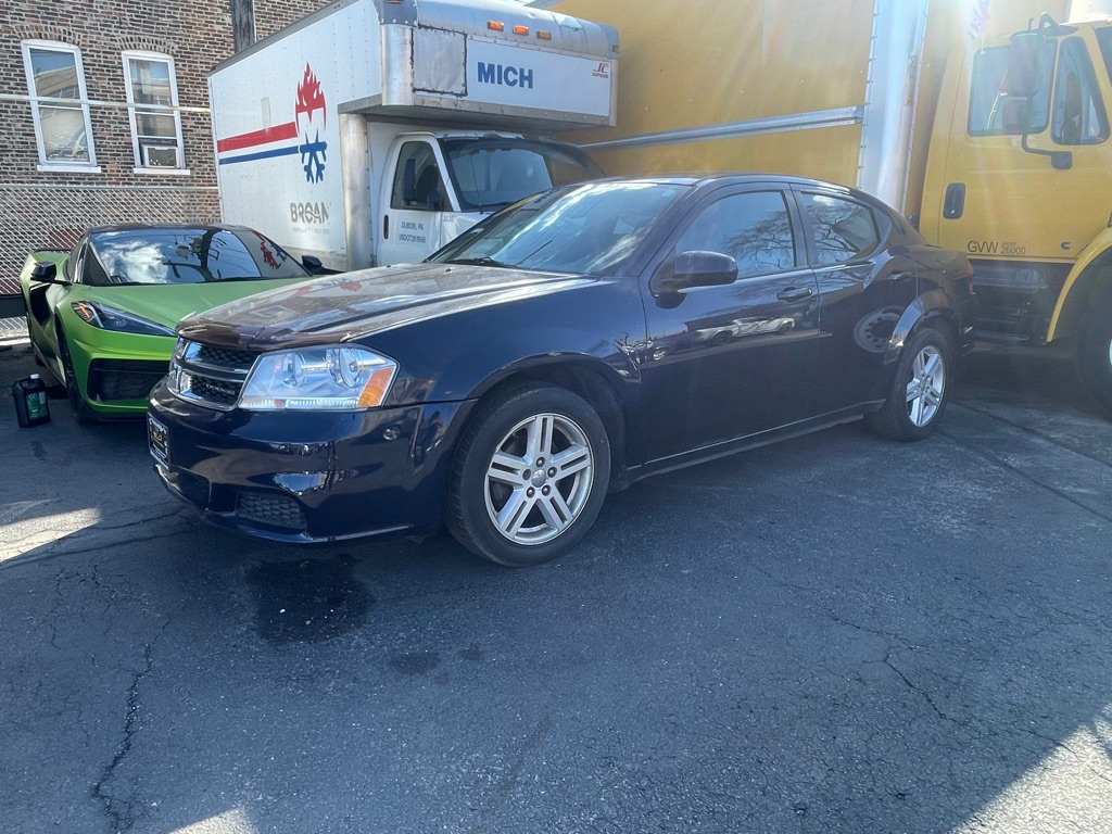 Blue 2012 Dodge Avenger Sedan Front-Wheel Drive 6-Speed Automatic