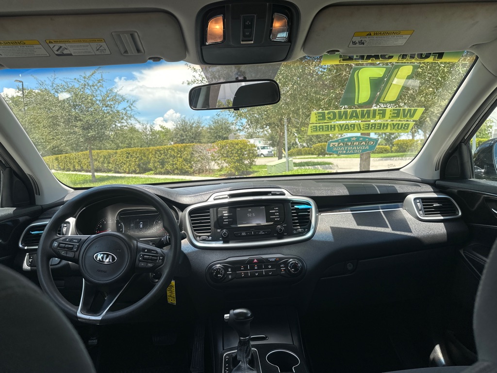 Photo 17 of this KIA SORENTO