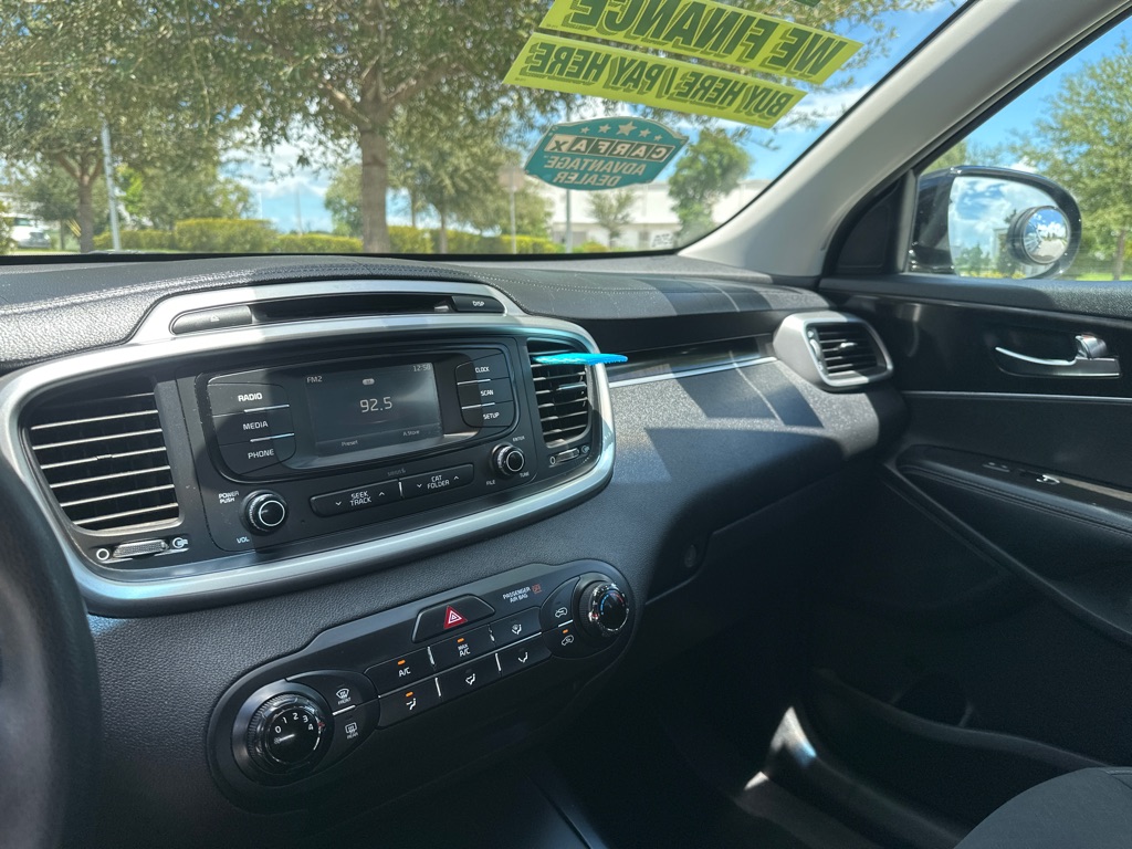Photo 24 of this KIA SORENTO