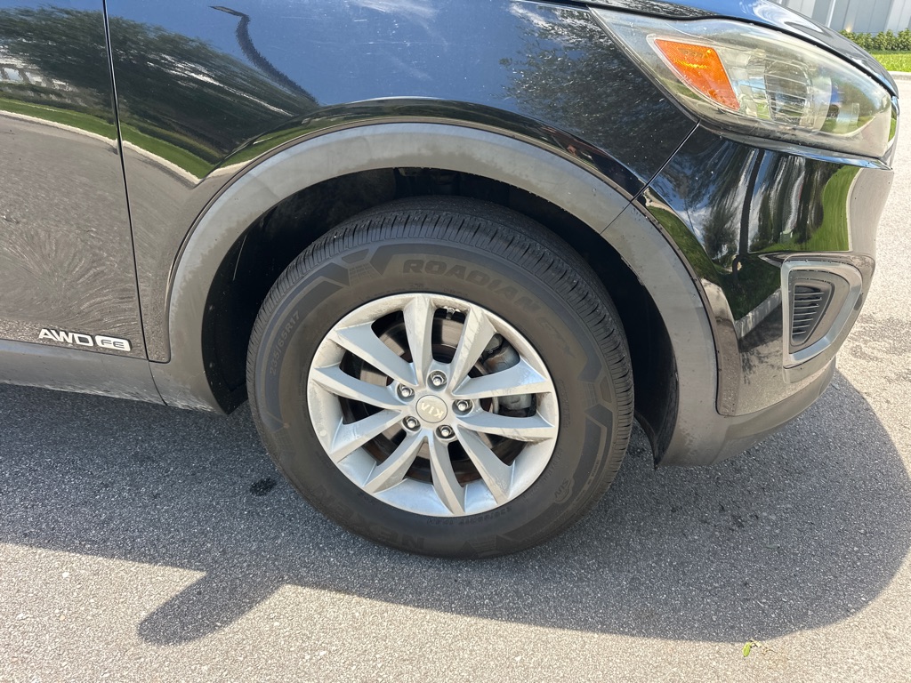 Photo 11 of this KIA SORENTO