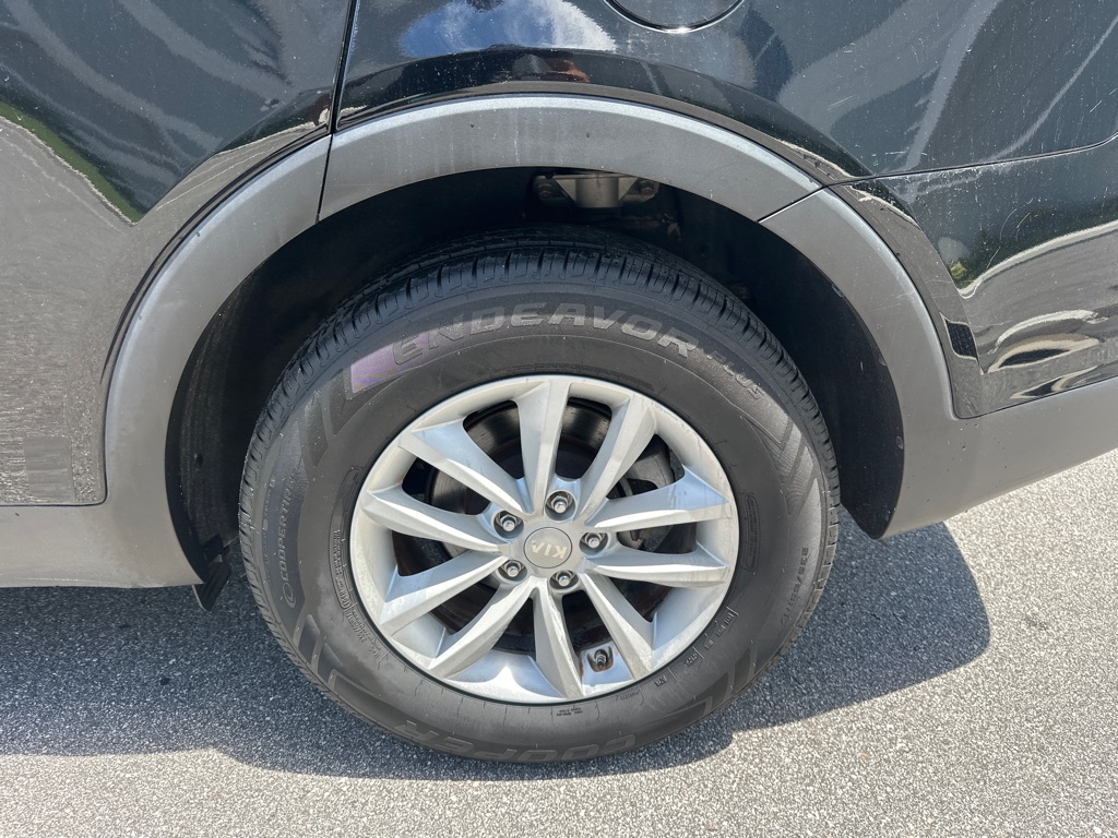 Photo 9 of this KIA SORENTO