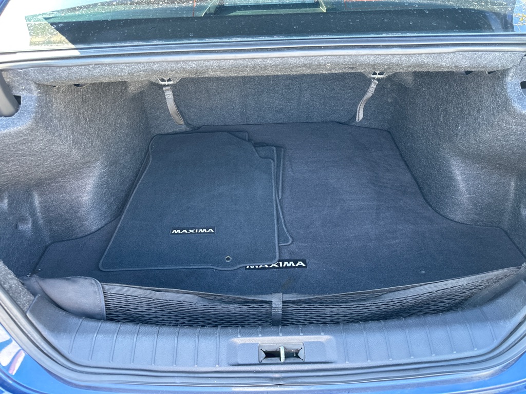 Photo 33 of this NISSAN MAXIMA