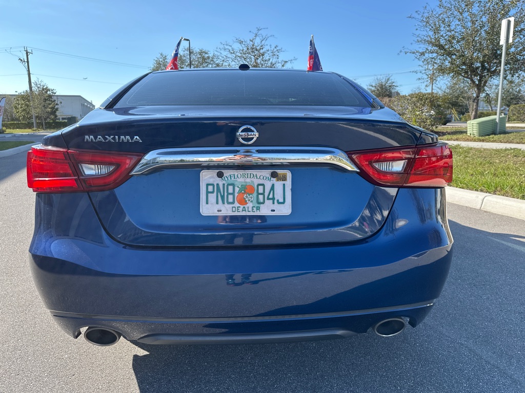 Photo 6 of this NISSAN MAXIMA