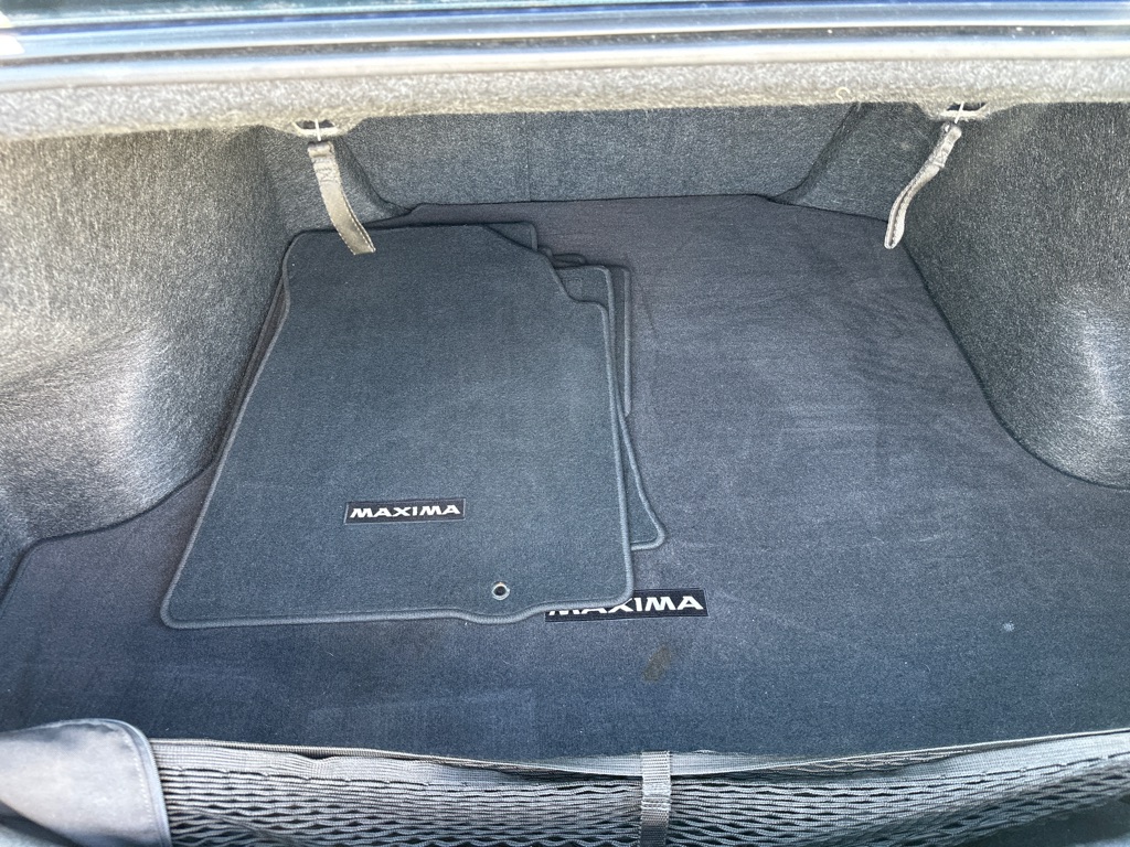 Photo 34 of this NISSAN MAXIMA