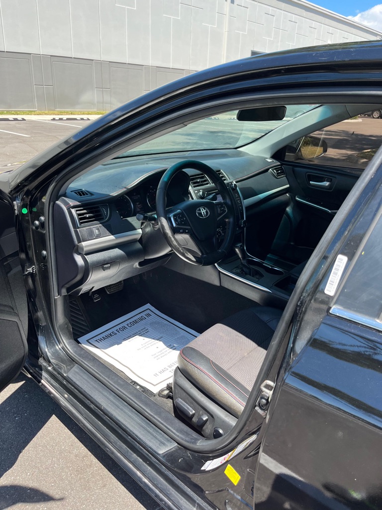 Photo 15 of this TOYOTA CAMRY
