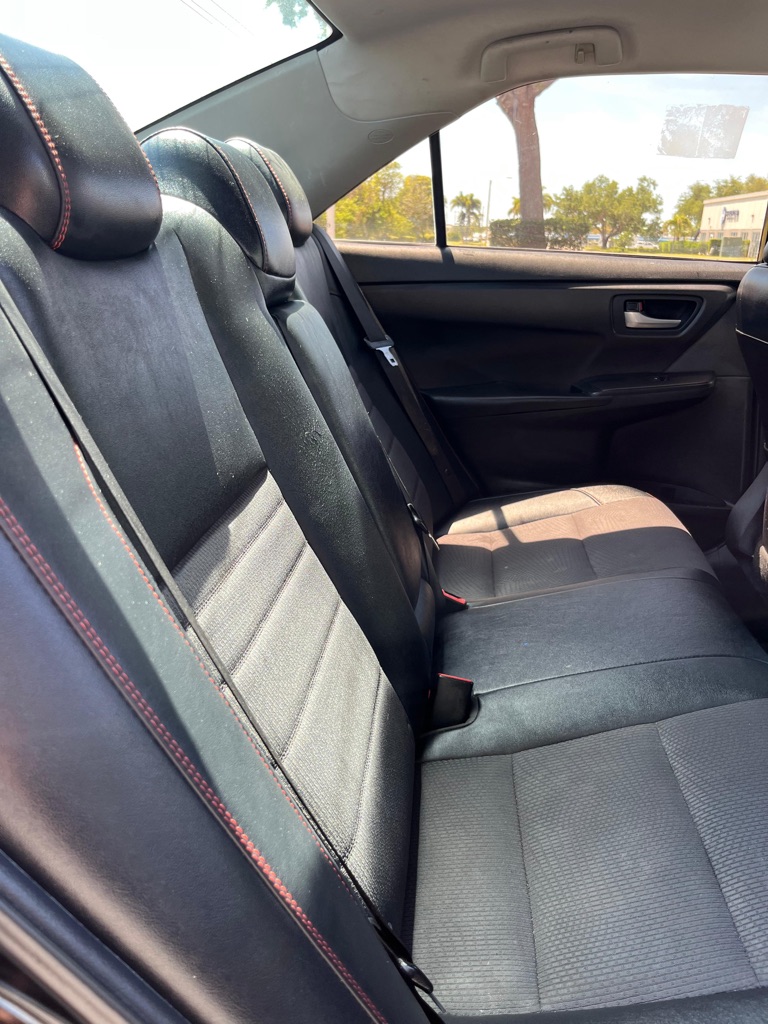Photo 13 of this TOYOTA CAMRY