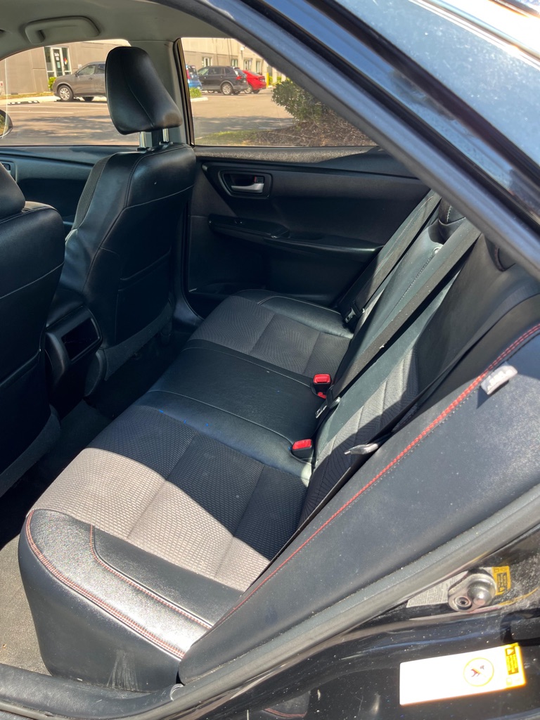 Photo 16 of this TOYOTA CAMRY