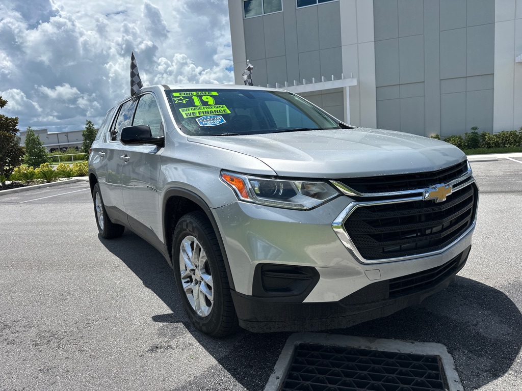 Photo 3 of this CHEVROLET TRAVERSE