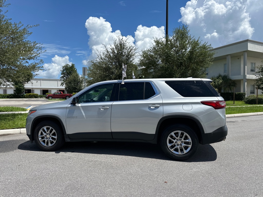 Photo 8 of this CHEVROLET TRAVERSE