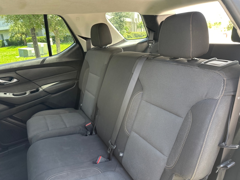 Photo 17 of this CHEVROLET TRAVERSE