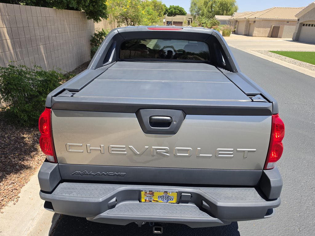 Photo 6 of this CHEVROLET AVALANCHE