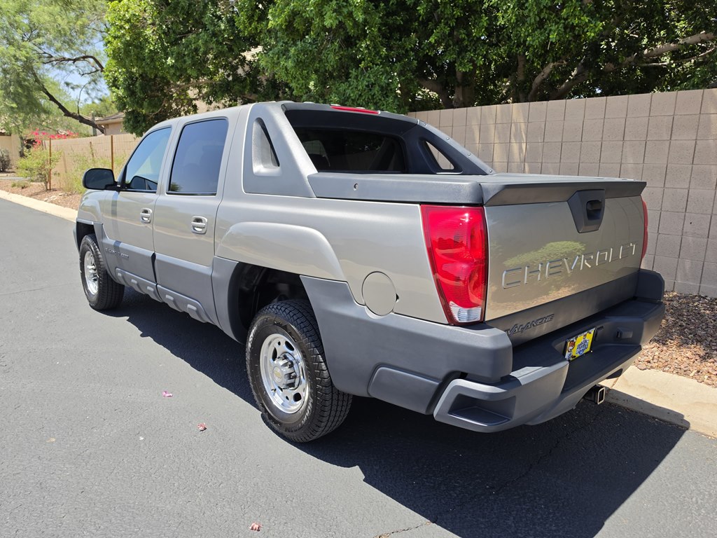 Photo 16 of this CHEVROLET AVALANCHE