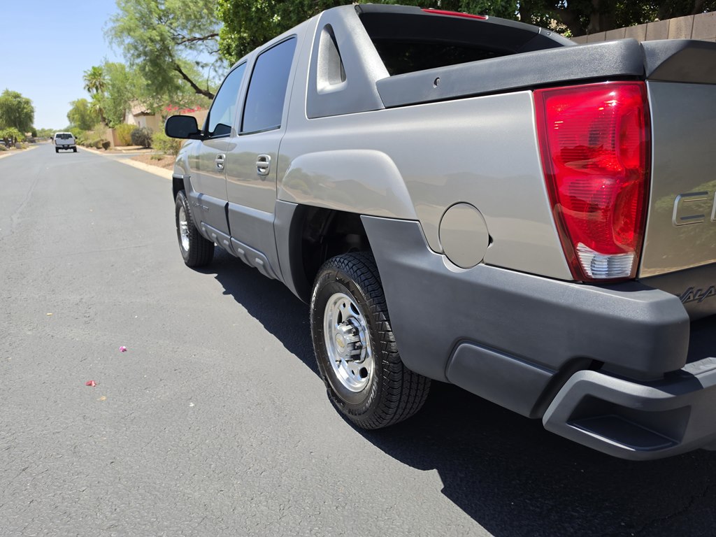 Photo 15 of this CHEVROLET AVALANCHE
