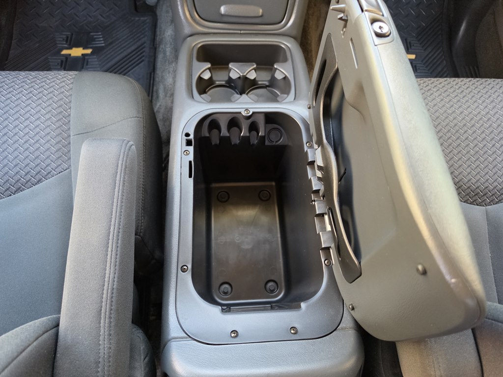 Photo 46 of this CHEVROLET AVALANCHE