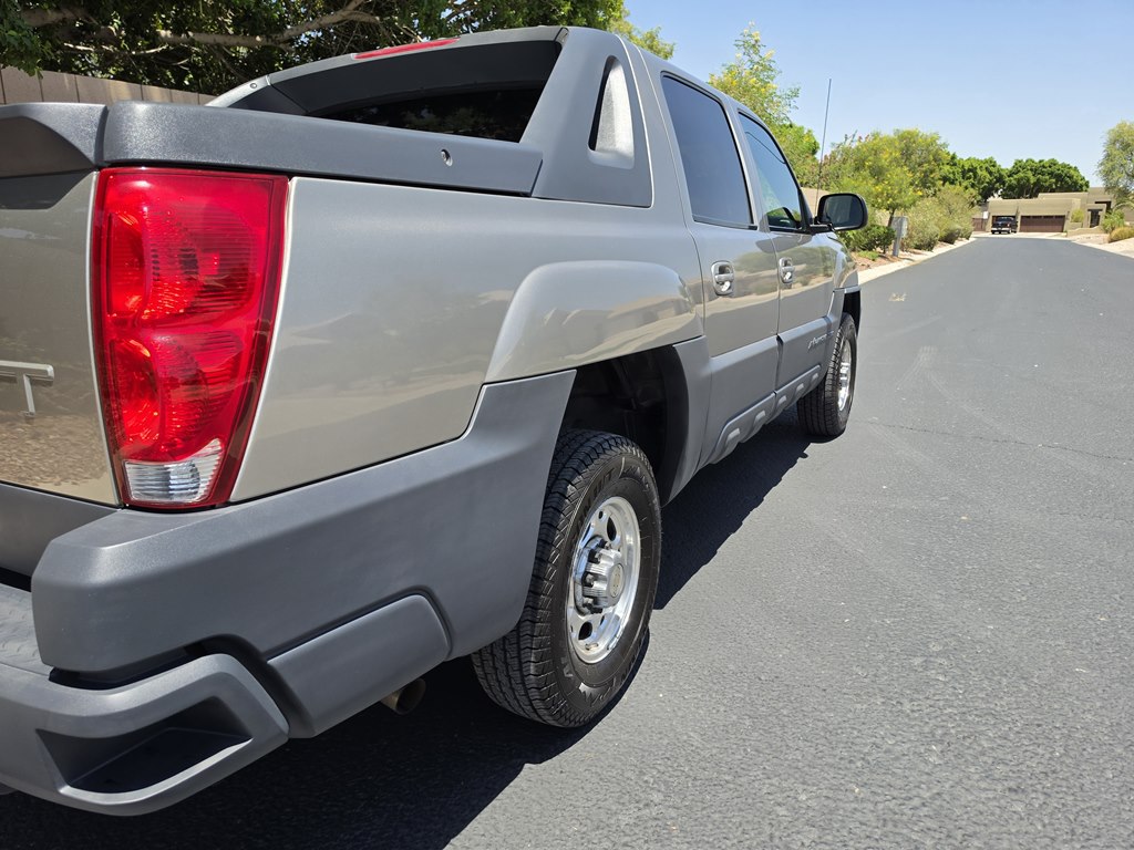 Photo 4 of this CHEVROLET AVALANCHE