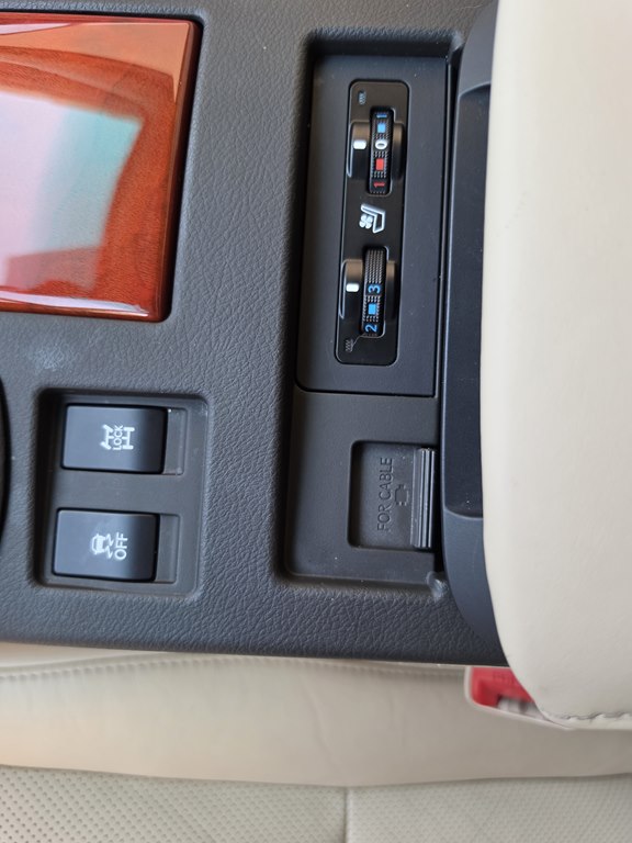 Photo 50 of this LEXUS RX 350