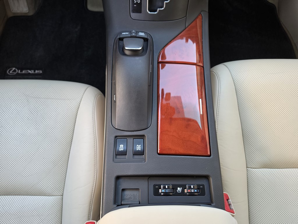 Photo 45 of this LEXUS RX 350