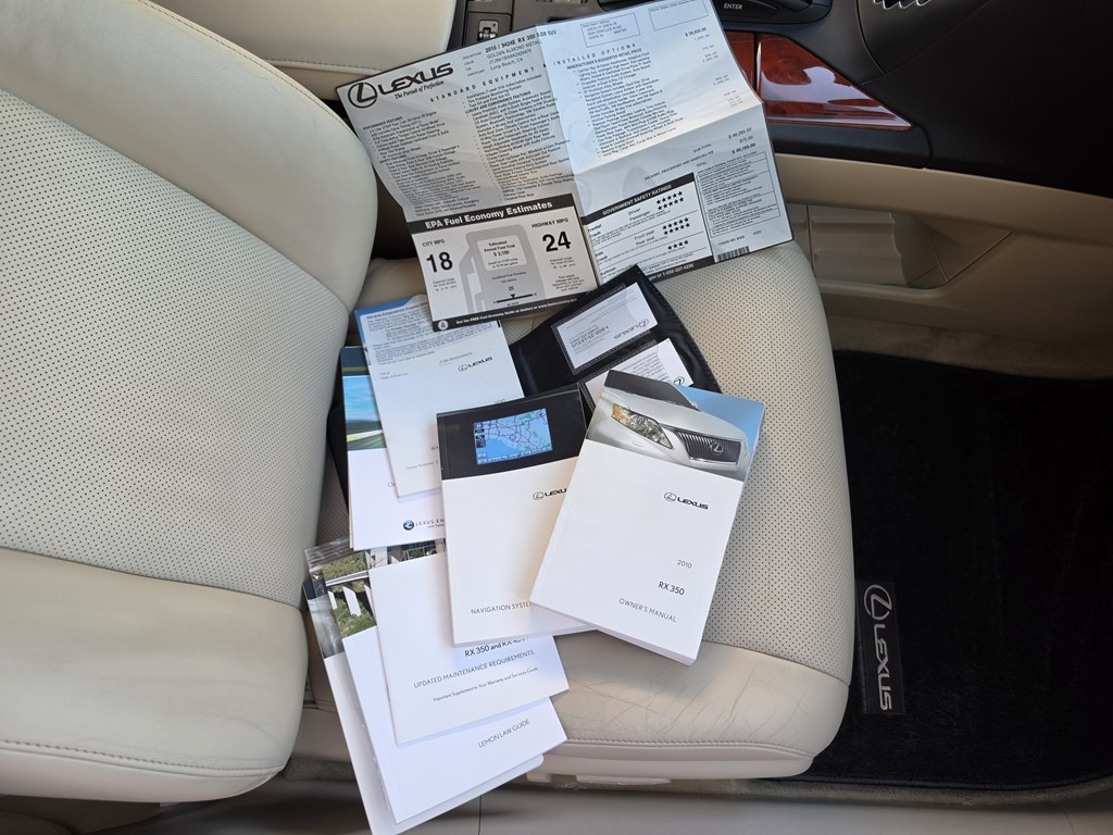 Photo 14 of this LEXUS RX 350