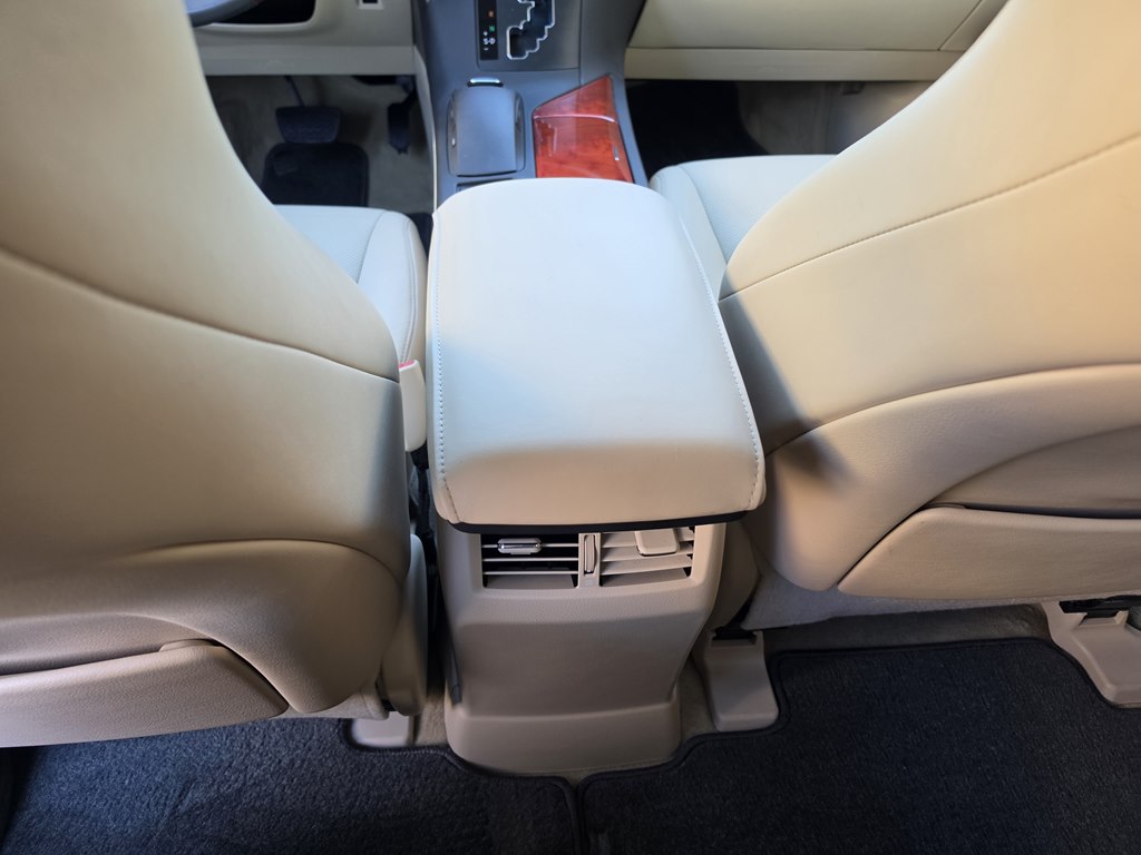 Photo 46 of this LEXUS RX 350