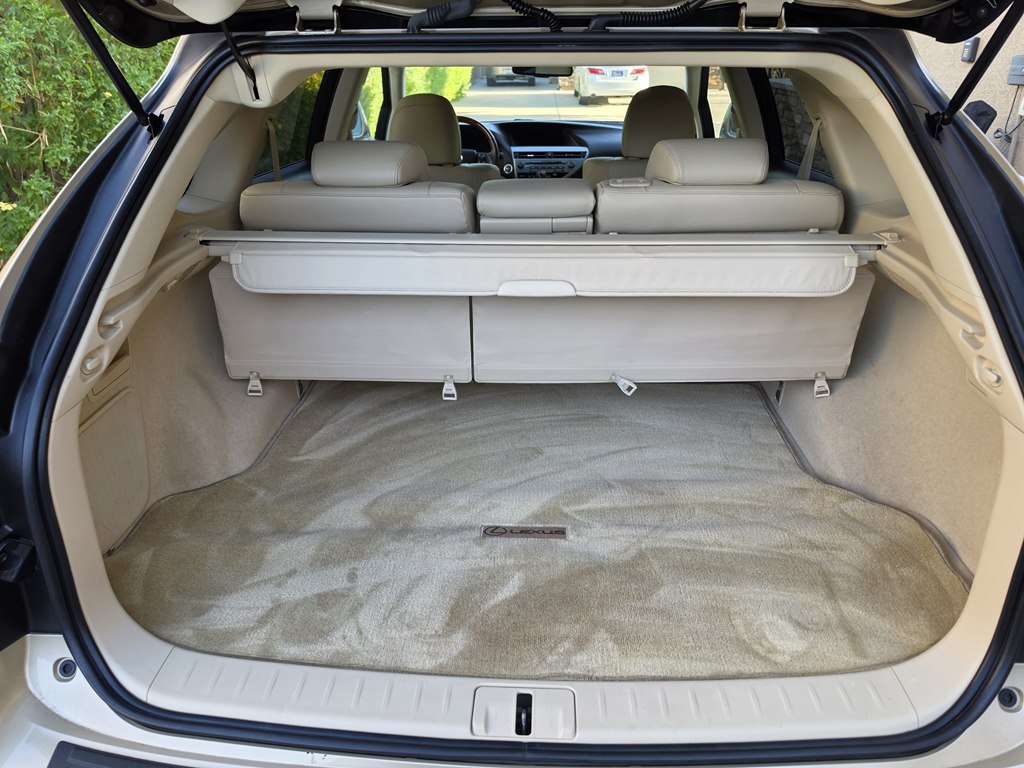 Photo 6 of this LEXUS RX 350