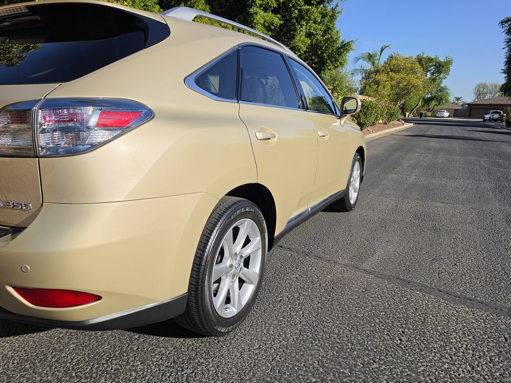 Photo 4 of this LEXUS RX 350