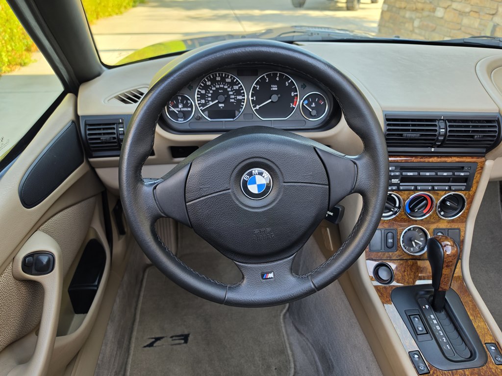 Photo 41 of this BMW Z3
