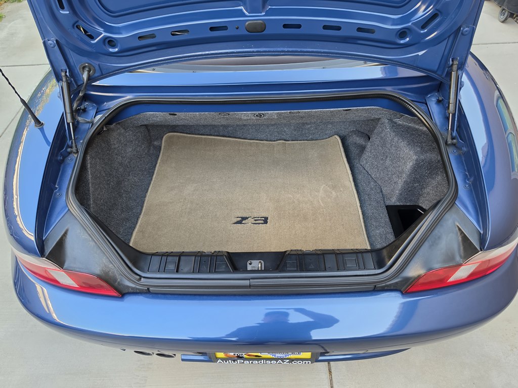 Photo 6 of this BMW Z3