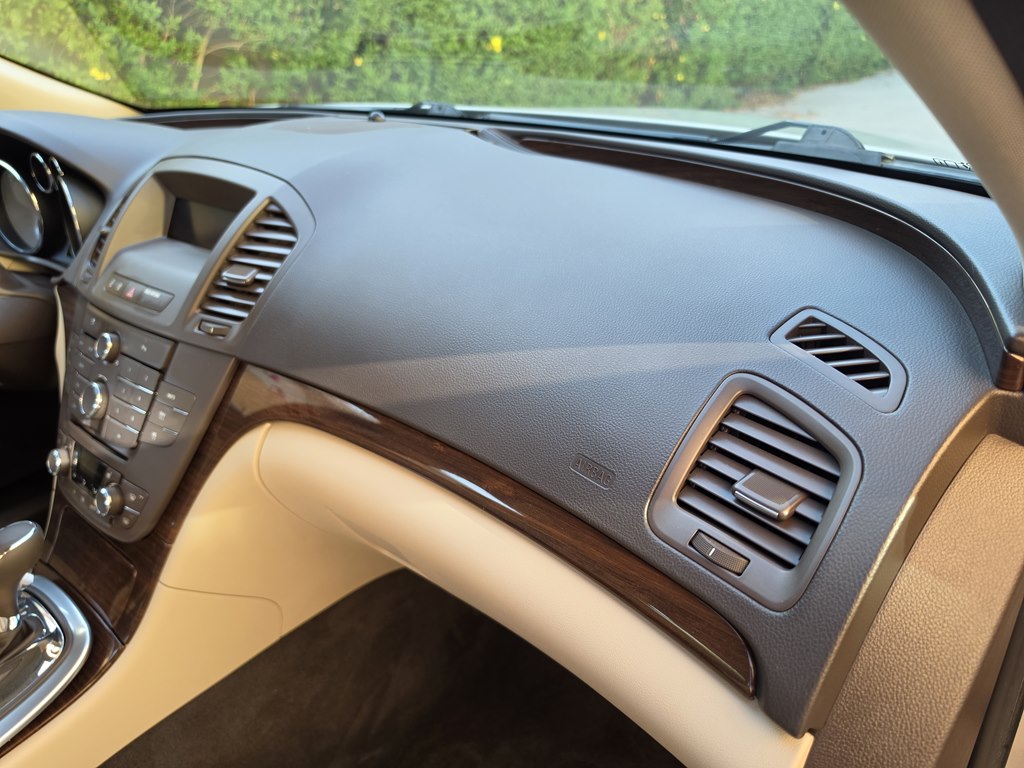 Photo 31 of this BUICK REGAL