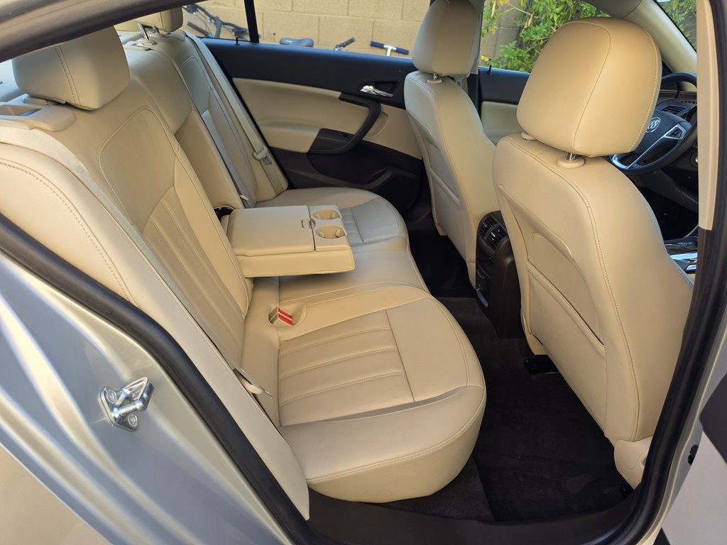 Photo 33 of this BUICK REGAL