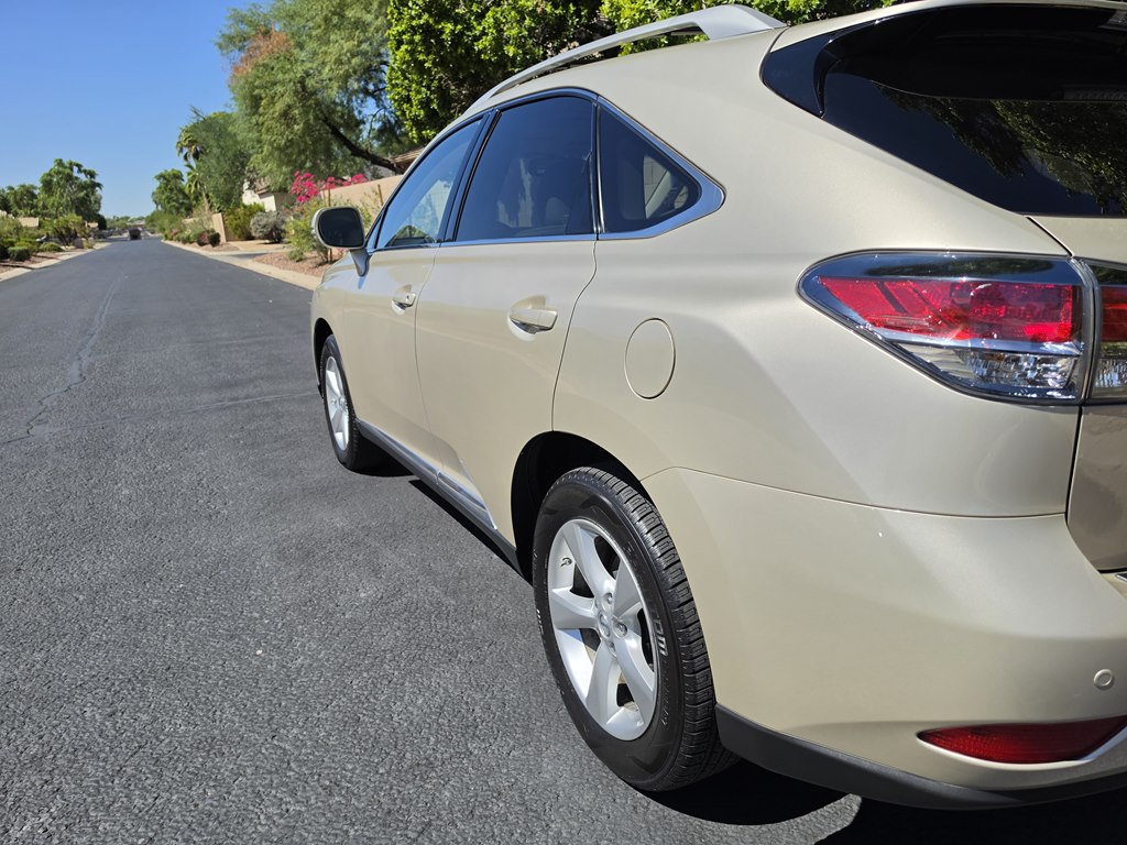 Photo 12 of this LEXUS RX 350