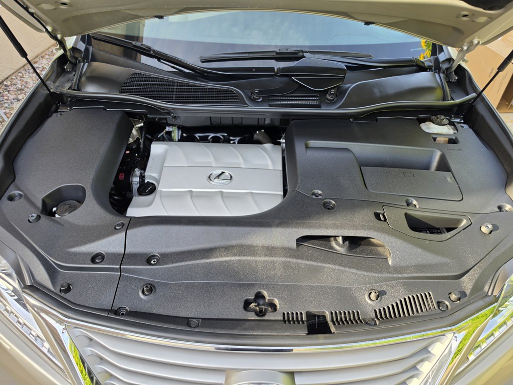 Photo 18 of this LEXUS RX 350