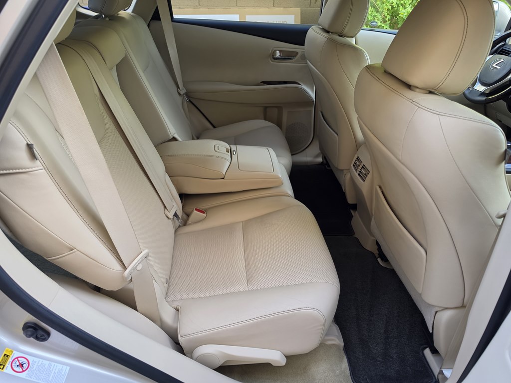 Photo 30 of this LEXUS RX 350